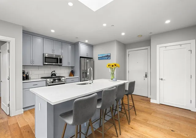 Photo 4 of Condo for sale at 10-16 Everett St #402, Boston, MA 02128 | MLS# 73575313 | Listing updated on 2026-09-14