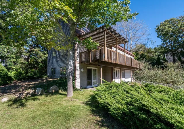 Photo 3 of Single family home for sale at 25 Partridge Path, Chatham, MA 02633 | MLS# 73589192 | Listing updated on 2026-10-13