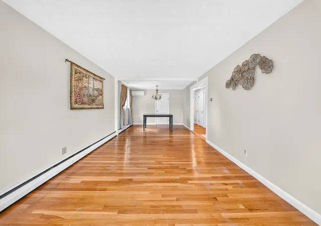 Photo 4 of Single family home for sale at 33 Fairchild Ave, Saugus, MA 01906 | MLS# 73572243 | Listing updated on 2026-10-06