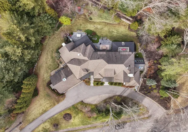 Photo 4 of Single family home for sale at 55 Ridge Hl Farm Rd, Wellesley, MA 02482 | MLS# 73573262 | Listing updated on 2026-09-12