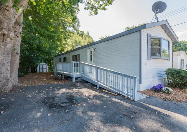 Manufactured home for sale at 8 Patriot Cir, Plymouth, MA 02360 | MLS# 73581617