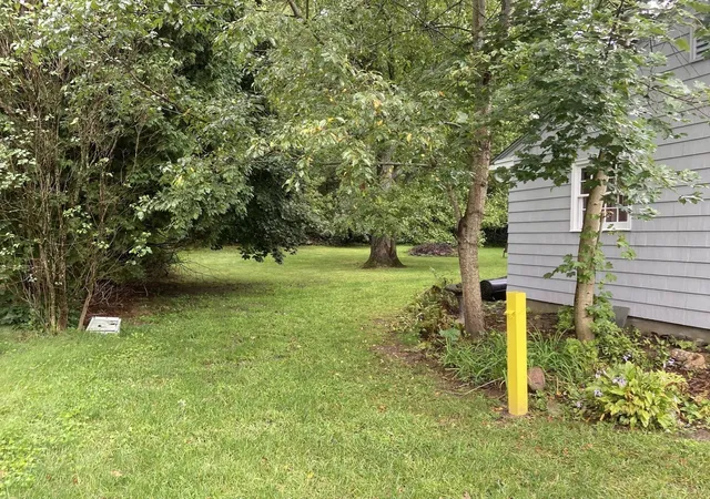 Photo 4 of Sale Pending at 84 Hillside Dr, East Longmeadow, MA 01028 | MLS# 73574055 | Listing updated on 2026-09-17