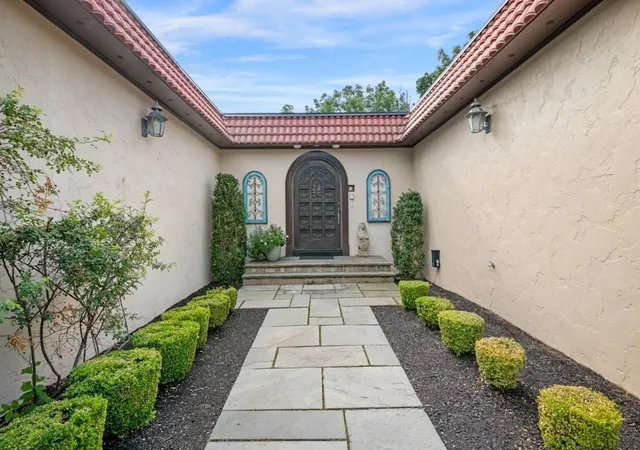 Photo 2 of Single family home for sale at 37 Phillips Beach Ave, Swampscott, MA 01907 | MLS# 73572914 | Listing updated on 2026-09-15
