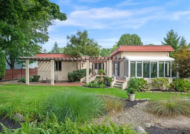 Photo 3 of Single family home for sale at 37 Phillips Beach Ave, Swampscott, MA 01907 | MLS# 73572914 | Listing updated on 2026-09-15