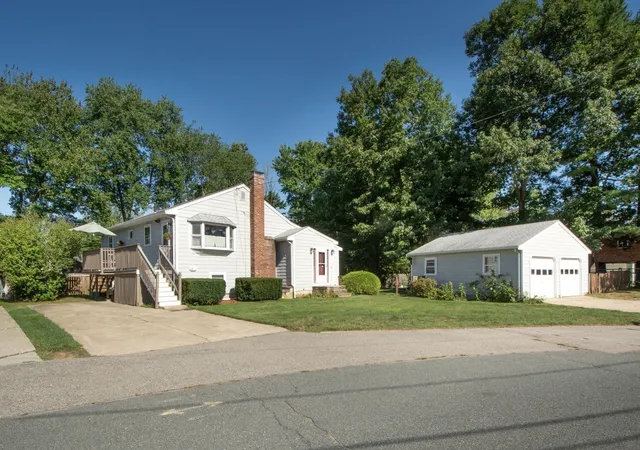 Single family home for sale at 40 Border Rd, Holbrook, MA 02343 | MLS# 73575572