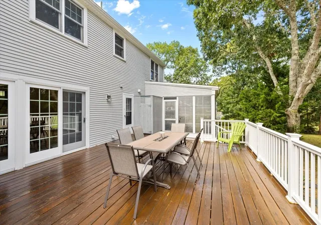Photo 2 of Single family home for sale at 32 Niagara Ln, West Yarmouth, MA 02673 | MLS# 73574947 | Listing updated on 2026-09-14