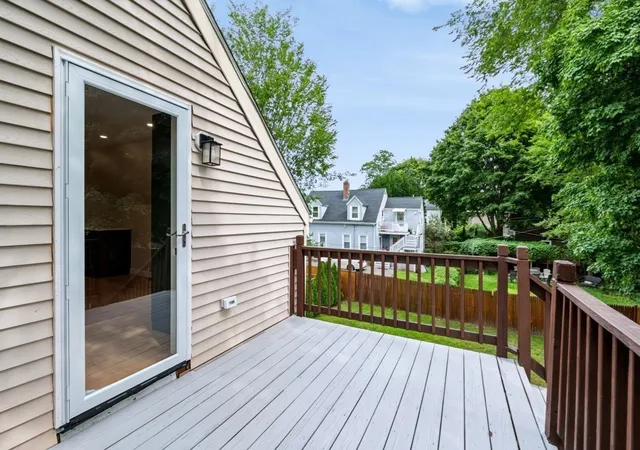 Listing Photo 4 - Condo for sale in building located at 19 Charnock St, Beverly, MA 01915 - Unit #2