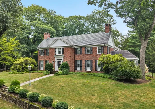 Photo 3 of Mansion for sale at 135 Edmunds Rd, Wellesley Hills, MA 02481 | MLS# 73585342 | Listing updated on 2026-10-07