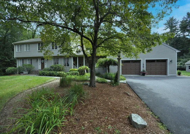 Photo 1 of Single family home for sale at 34 River Rd, East Bridgewater, MA 02333 | MLS# 73571858 | Listing updated on 2026-09-07