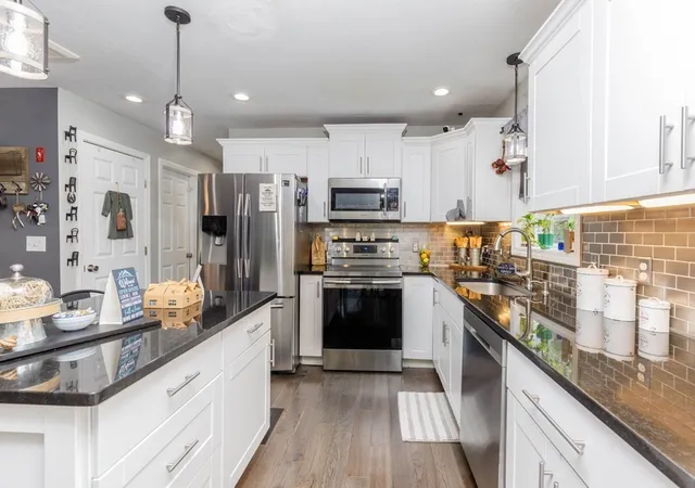 Photo 3 of Single family home for sale at 127 Payson St, Fitchburg, MA 01420 | MLS# 73571962 | Listing updated on 2026-09-13