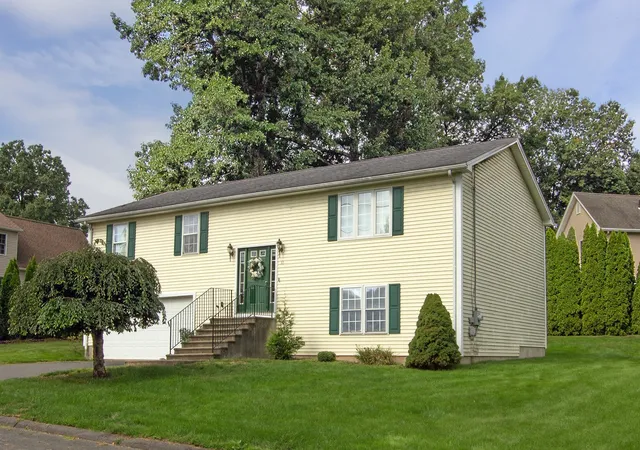 Photo 1 of Single family home for sale at 11 Dale St, East Longmeadow, MA 01028 | MLS# 73588381 | Listing updated on 2026-10-12