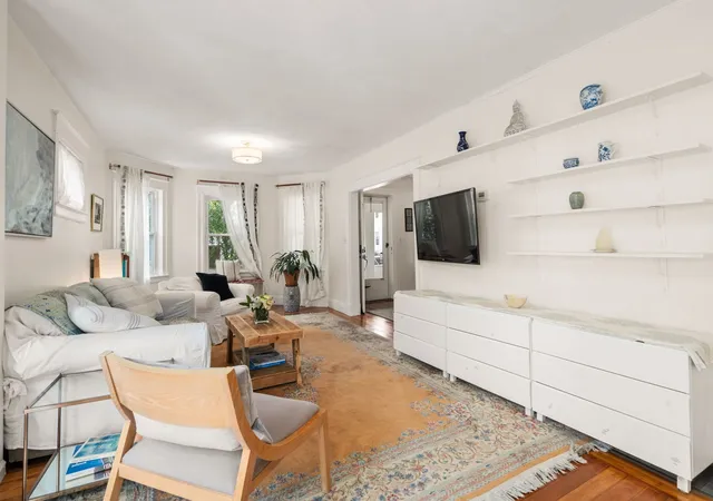 Listing Photo 3 - Condo for sale in building located at 23 Walnut St, Belmont, MA 01950 - Unit #23