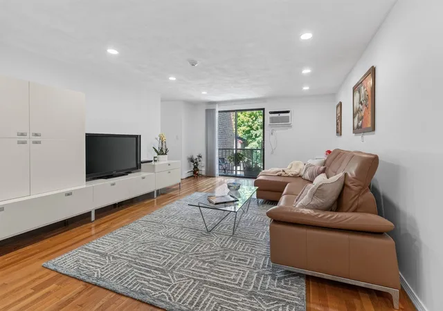 Photo 2 of Condo for sale at 131 Pierce St #304, Malden, MA 02148 | MLS# 73574914 | Listing updated on 2026-09-18