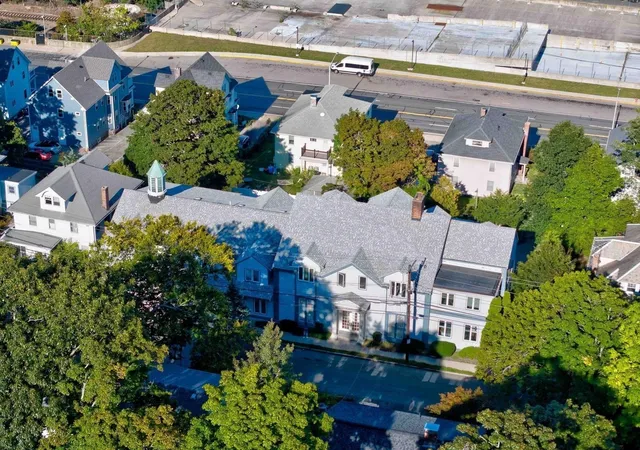 Photo 3 of Sale Pending at 148 Presidents Ln #6, Quincy, MA 02169 | MLS# 73578436 | Listing updated on 2026-10-01