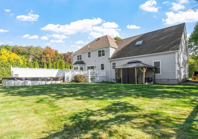 Photo 3 of Single family home for sale at 234 Highland Ave, Leominster, MA 01453 | MLS# 73589035 | Listing updated on 2026-10-14