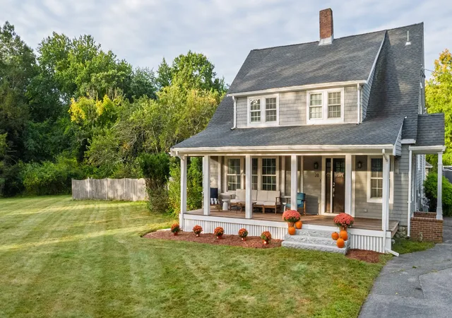 Photo 3 of Single family home for sale at 28 Elm St, Norton, MA 02766 | MLS# 73578599 | Listing updated on 2026-09-22