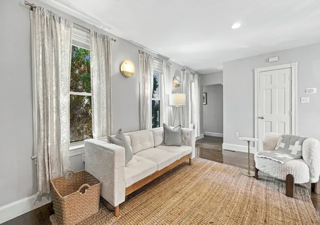 Photo 3 of Single family home for sale at 6 Franklin St #2, Charlestown, MA 02129 | MLS# 73582323 | Listing updated on 2026-10-22