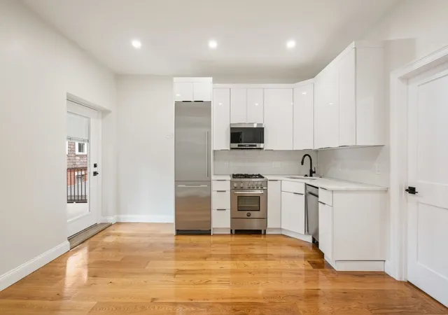 Photo 3 of Condo for sale at 166-168 Salem St #7, Boston, MA 02113 | MLS# 73571754 | Listing updated on 2026-09-07