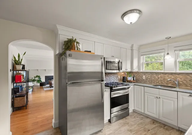 Photo 4 of Single family home for sale at 161 Dodge St, Beverly, MA 01915 | MLS# 73573044 | Listing updated on 2026-10-14