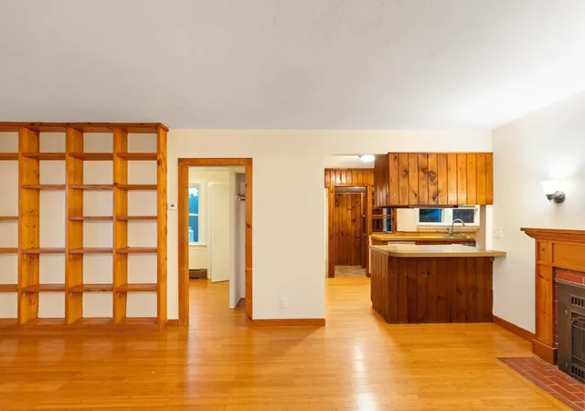 Photo 4 of Single family home for sale at 5 Wampanoag Dr, Fairhaven, MA 02719 | MLS# 73571568 | Listing updated on 2026-09-12