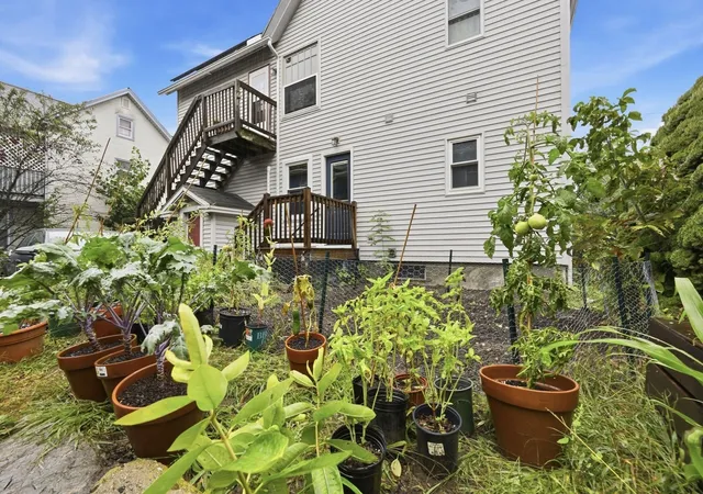 Photo 3 of Condo for sale at 9 Walnut St #B, Northampton, MA 01060 | MLS# 73585835 | Listing updated on 2026-10-14