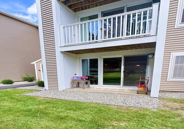 Photo 3 of Condo for sale at 6 Marc Dr #6B/4, Plymouth, MA 02360 | MLS# 73575805 | Listing updated on 2026-09-19