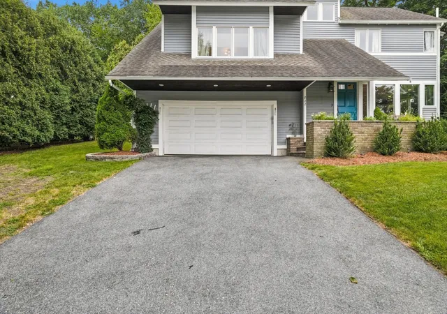 Photo 3 of Single family home for sale at 222 Bartholomew St, Peabody, MA 01960 | MLS# 73572943 | Listing updated on 2026-09-13