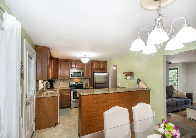 Photo 4 of Sale Pending at 504 Page St, Avon, MA 02322 | MLS# 73570709 | Listing updated on 2026-10-05