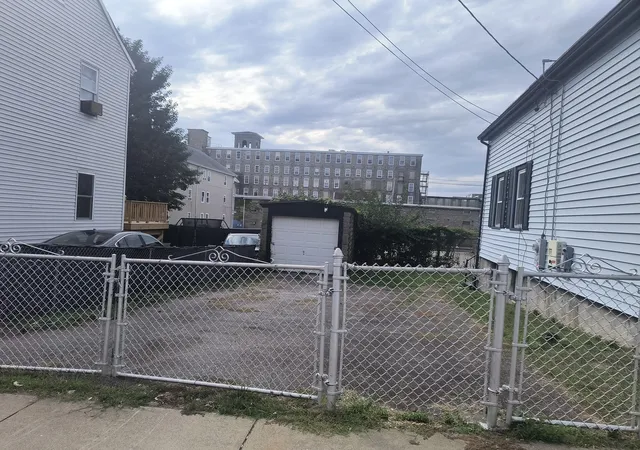 Photo 3 of Single family home for sale at 90 Tremont St, Fall River, MA 02720 | MLS# 73571842 | Listing updated on 2026-10-25