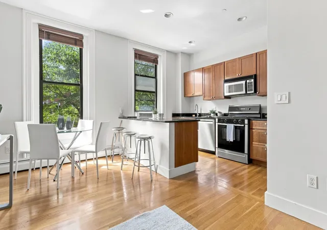 Photo 4 of Condo for sale at 32 Yarmouth St #B, Boston, MA 02116 | MLS# 73573333 | Listing updated on 2026-09-12