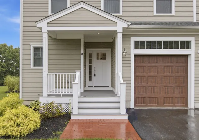 Photo 2 of Sale Pending at 14 Blueberry Hl Ln #14, Melrose, MA 02176 | MLS# 73572837 | Listing updated on 2026-09-21