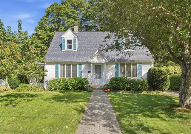Photo 1 of Single family home for sale at 17 Smith St, Uxbridge, MA 01569 | MLS# 73582946 | Listing updated on 2026-10-03