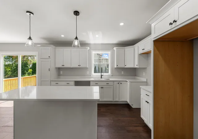 Photo 3 of Single family home for sale at 961 Wood St, Fall River, MA 02721 | MLS# 73574956 | Listing updated on 2026-09-14