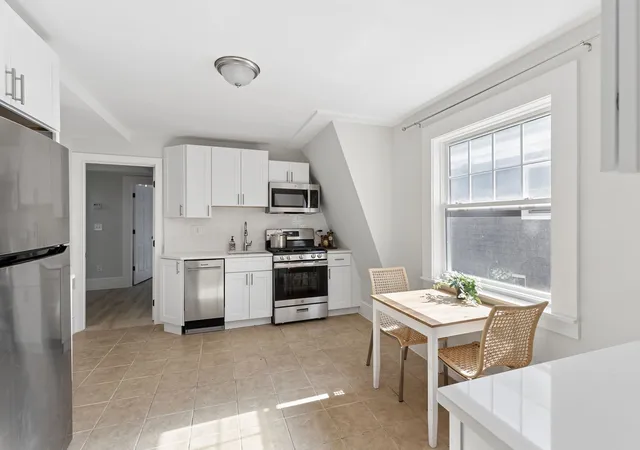 Listing Photo 4 - Condo for sale in building located at 5 Kenwood St, Somerville, MA 02144 - Unit #3