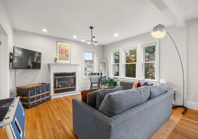 Listing Photo 3 - Condo for sale in building located at 20 Silk St, Arlington, MA 02474 - Unit #2