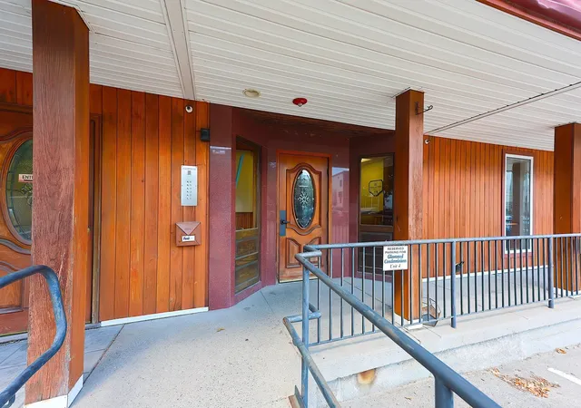 Listing Photo 4 - Condo for sale in building located at 24 Glenwood Ave, Walpole, MA 02081 - Unit #3