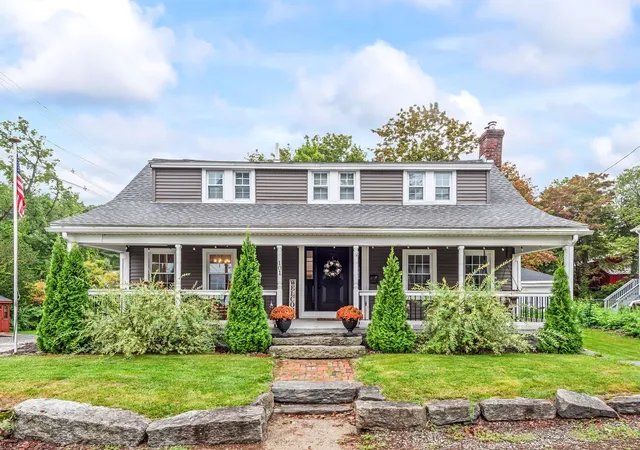 Photo 2 of Sale Pending at 101 S Main St, Uxbridge, MA 01569 | MLS# 73572106 | Listing updated on 2026-09-09