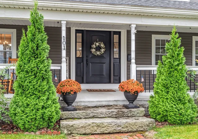 Photo 3 of Sale Pending at 101 S Main St, Uxbridge, MA 01569 | MLS# 73572106 | Listing updated on 2026-09-09