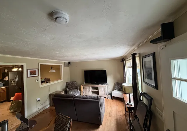Photo 4 of Single family home for sale at 193 Svenson Ave, Worcester, MA 01607 | MLS# 73570279 | Listing updated on 2026-09-04