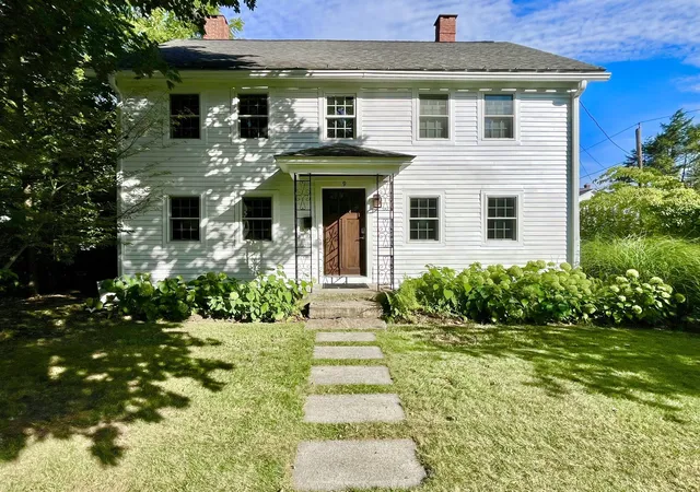 Photo 1 of Single family home for sale at 9 Cross St, Westborough, MA 01581 | MLS# 73573366 | Listing updated on 2026-09-12