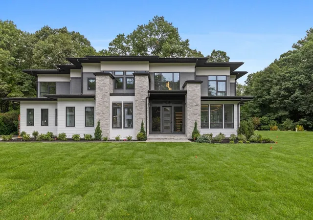 Photo 1 of Mansion for sale at 50 Willard, Weston, MA 02493 | MLS# 73572478 | Listing updated on 2026-09-16