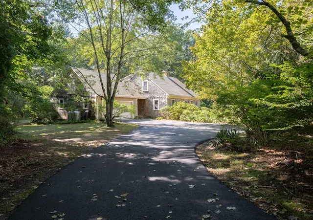 Photo 2 of Sale Pending at 160 Tremont St, Duxbury, MA 02332 | MLS# 73573947 | Listing updated on 2026-09-25