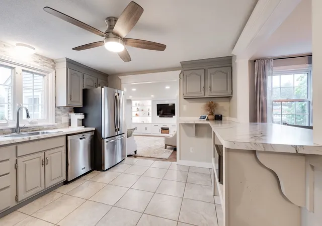 Photo 3 of Sale Pending at 67 Kittredge Dr, Westfield, MA 01085 | MLS# 73573771 | Listing updated on 2026-09-19
