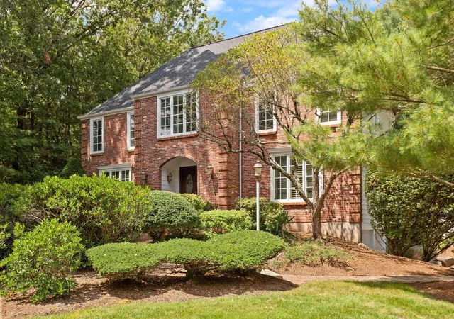Photo 2 of Single family home for sale at 17 Mallard Dr, Sharon, MA 02067 | MLS# 73588607 | Listing updated on 2026-10-16