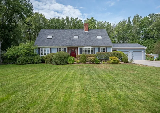 Photo 1 of Sale Pending at 400 Boston Rd, Sutton, MA 01590 | MLS# 73573902 | Listing updated on 2026-09-29