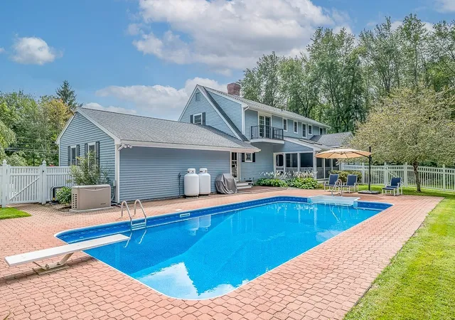 Photo 3 of Sale Pending at 400 Boston Rd, Sutton, MA 01590 | MLS# 73573902 | Listing updated on 2026-09-29