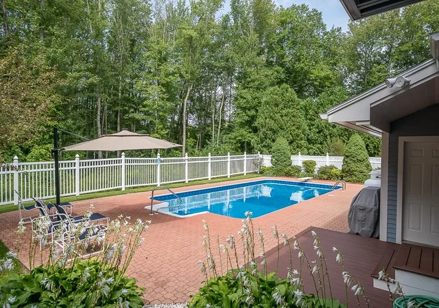 Photo 3 of Sale Pending at 400 Boston Rd, Sutton, MA 01590 | MLS# 73573902 | Listing updated on 2026-09-29