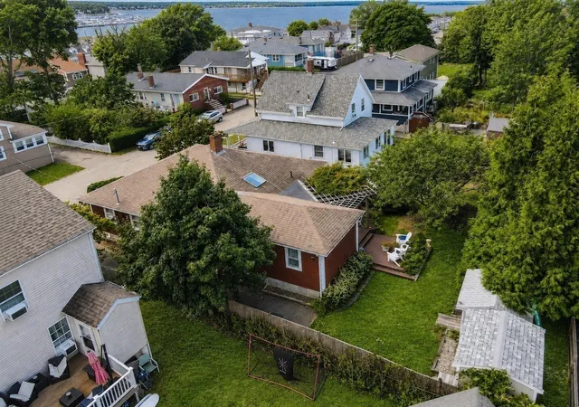 Photo 4 of Single family home for sale at 41 F St, Hull, MA 02045 | MLS# 73574290 | Listing updated on 2026-09-26
