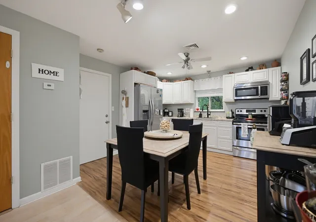 Listing Photo 4 - Condo for sale in building located at 5455 N Main St, Fall River, MA 02720 - Unit #6F