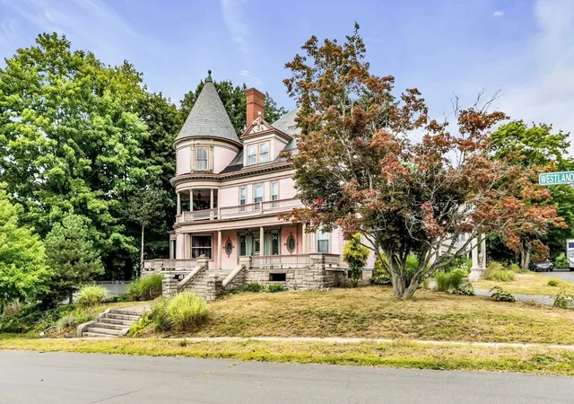Photo 3 of Single family home for sale at 40 Westland Ter, Haverhill, MA 01830 | MLS# 73575874 | Listing updated on 2026-09-15